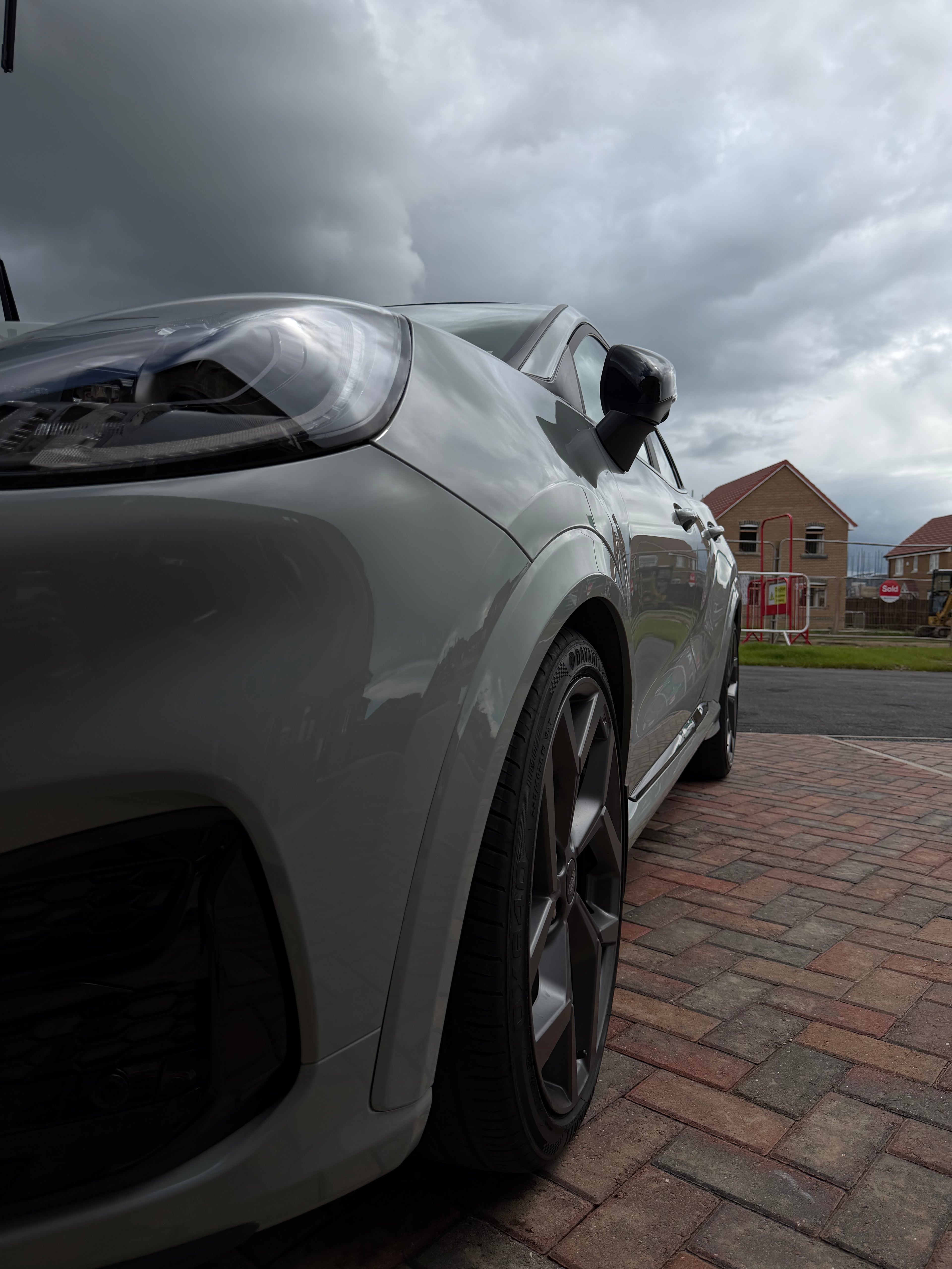 Full Professional Exterior Wash & Wax Treatment